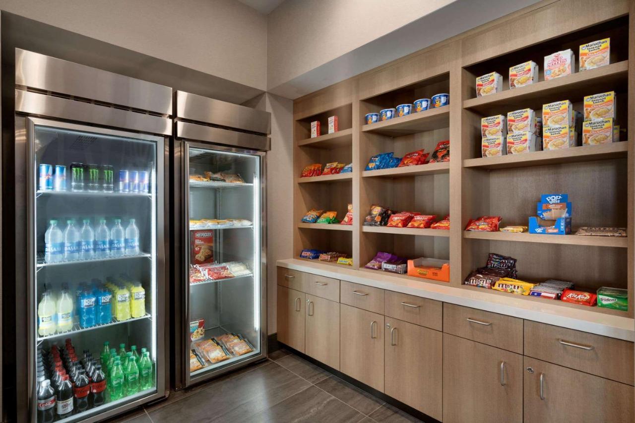 La Quinta Inn & Suites By Wyndham San Antonio Seaworld Lafb מראה חיצוני תמונה