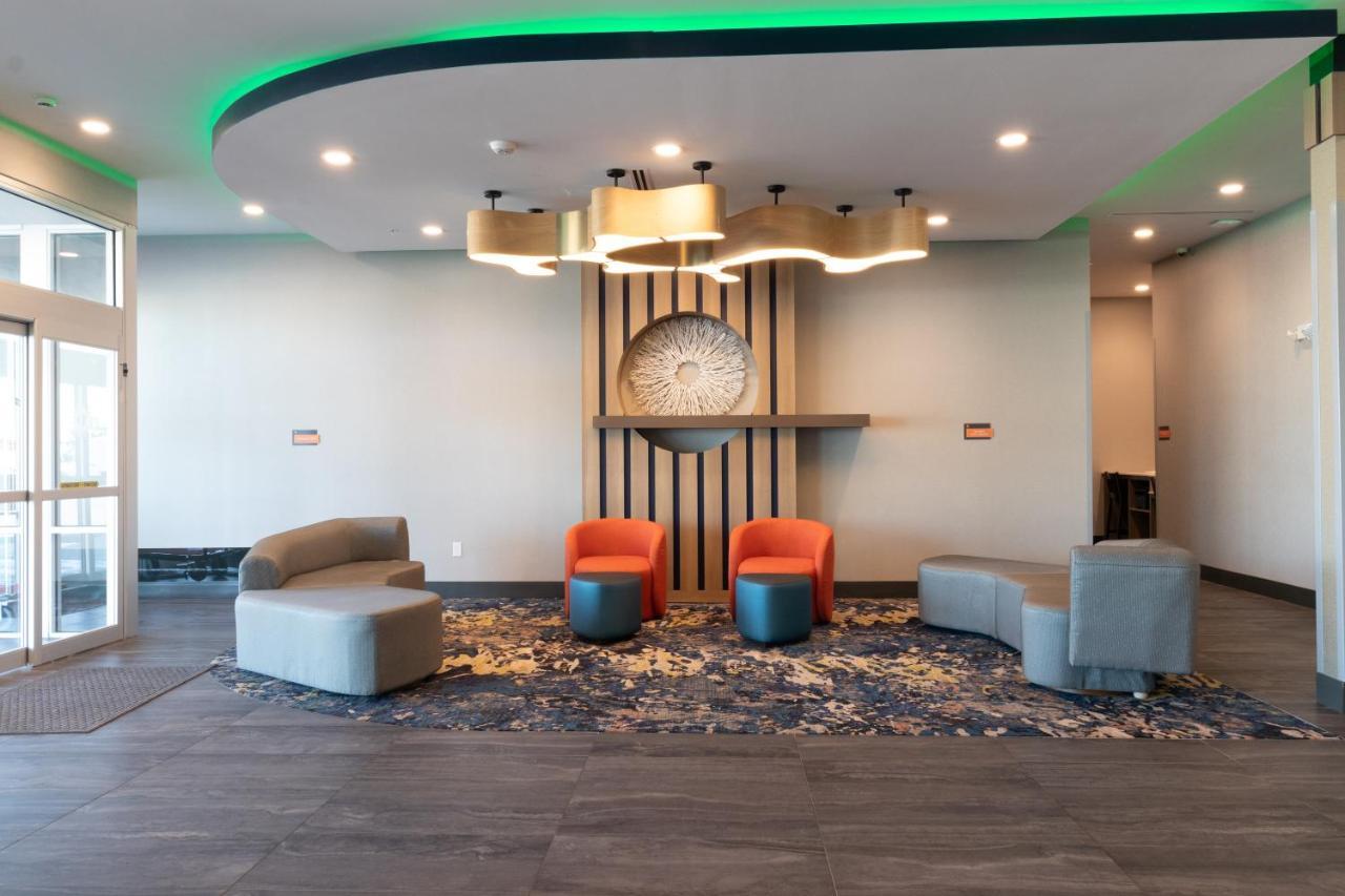 La Quinta Inn & Suites By Wyndham San Antonio Seaworld Lafb מראה חיצוני תמונה