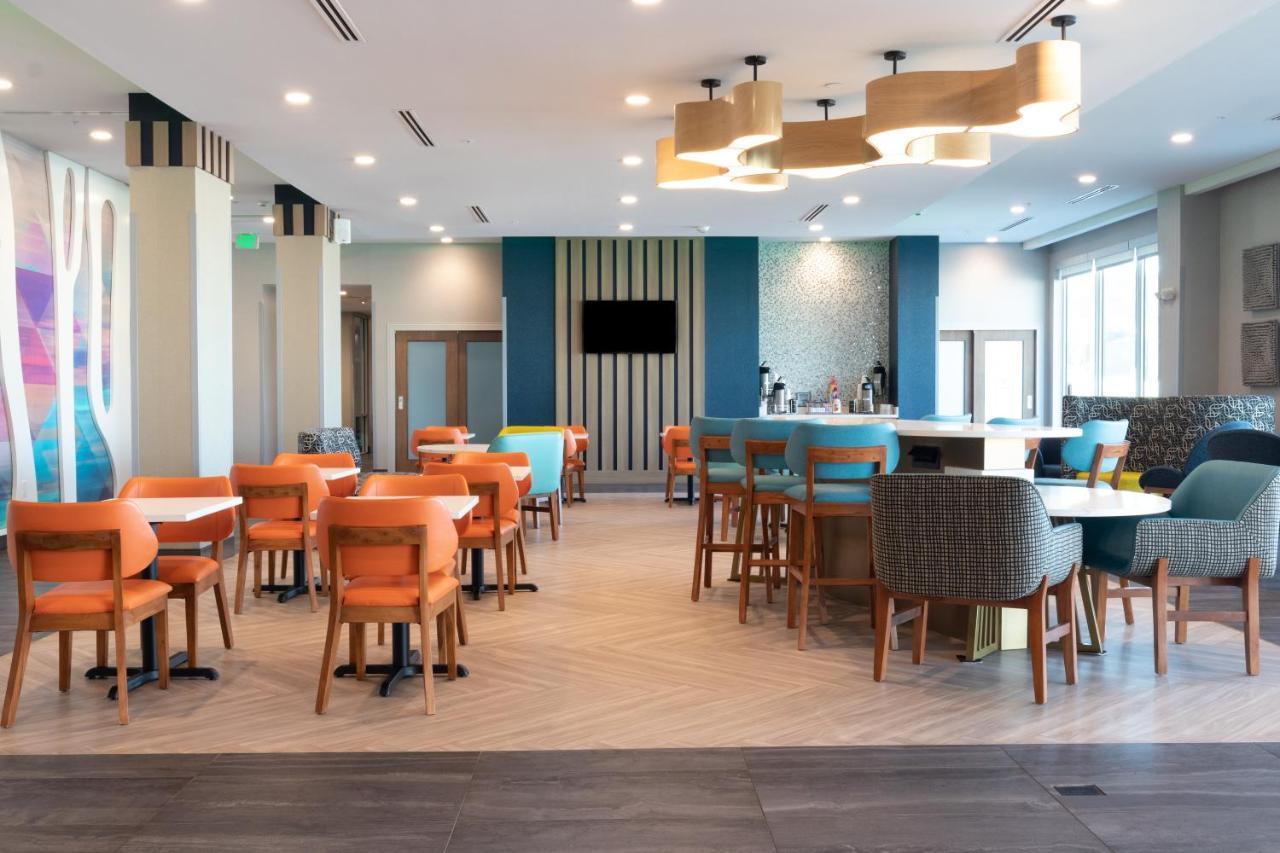 La Quinta Inn & Suites By Wyndham San Antonio Seaworld Lafb מראה חיצוני תמונה