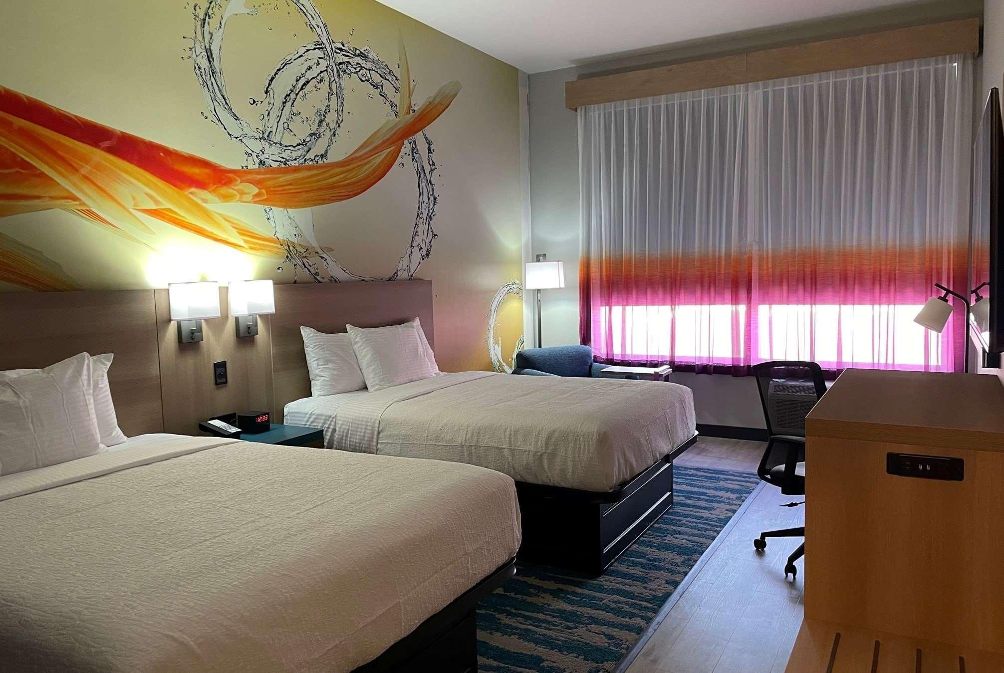 La Quinta Inn & Suites By Wyndham San Antonio Seaworld Lafb מראה חיצוני תמונה