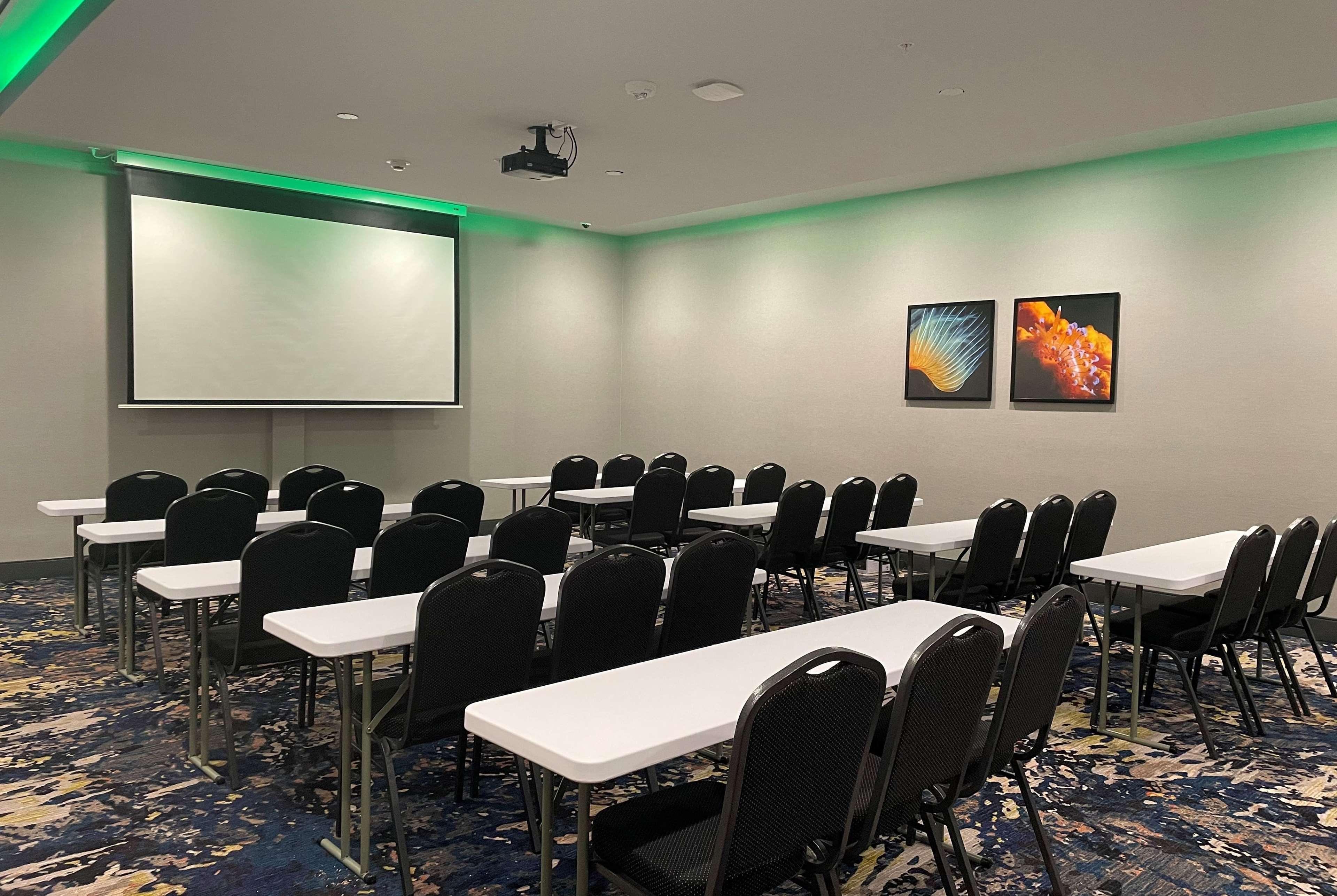 La Quinta Inn & Suites By Wyndham San Antonio Seaworld Lafb מראה חיצוני תמונה