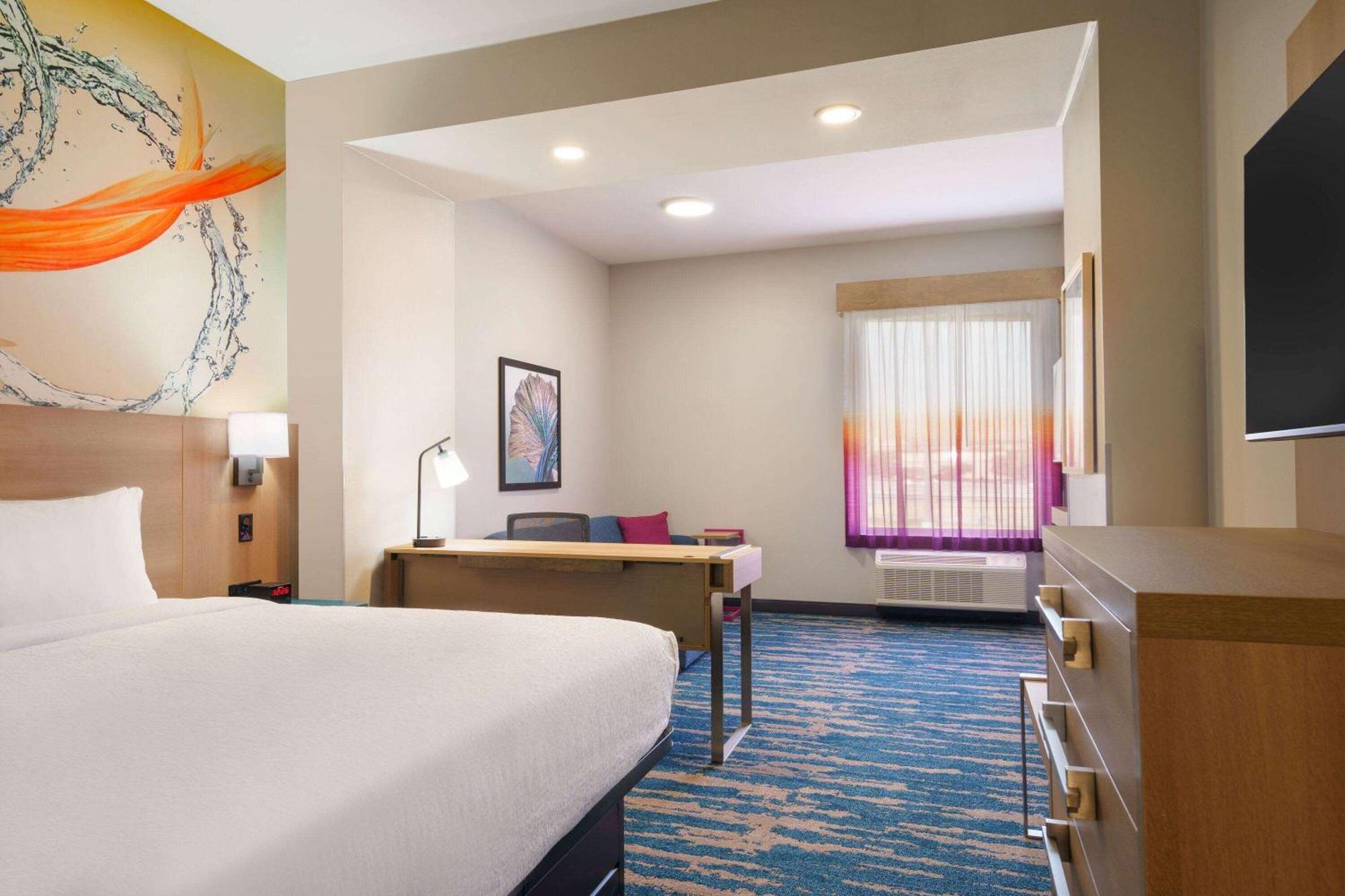 La Quinta Inn & Suites By Wyndham San Antonio Seaworld Lafb מראה חיצוני תמונה